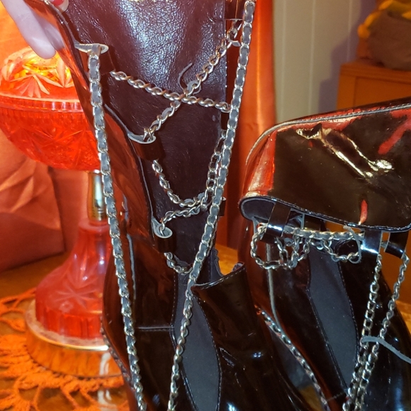 Chain boots size 8 - Picture 5 of 6